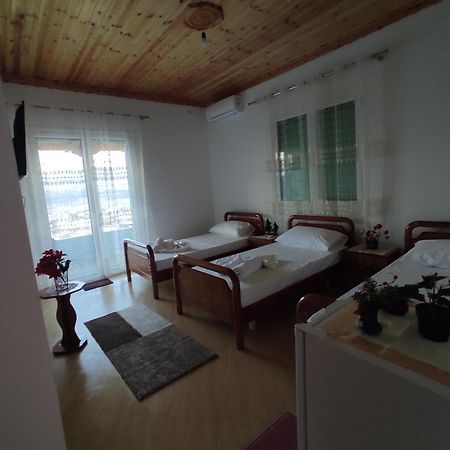 Dino Guest House Gjirokastra Zewnętrze zdjęcie