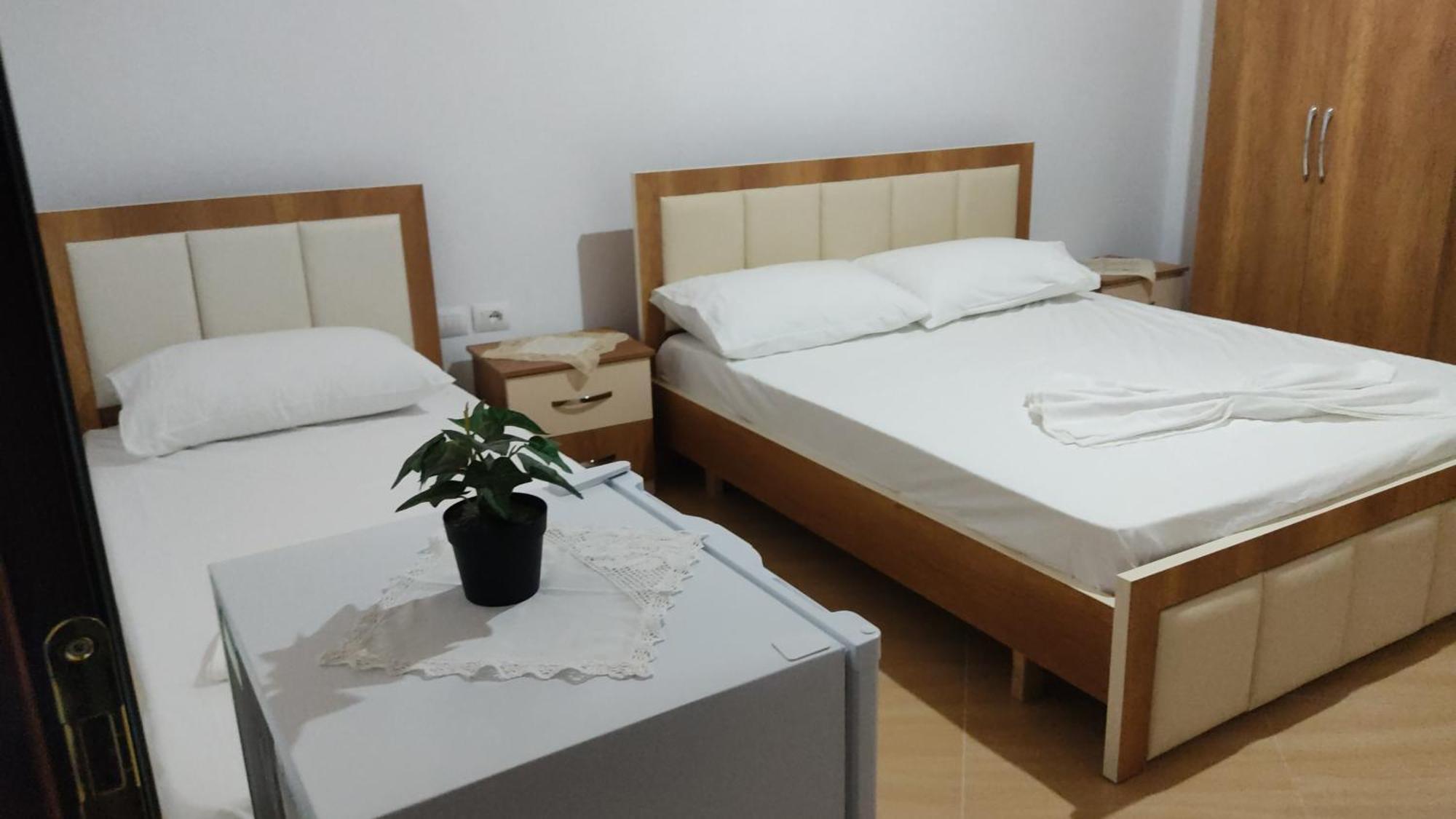 Dino Guest House Gjirokastra Zewnętrze zdjęcie