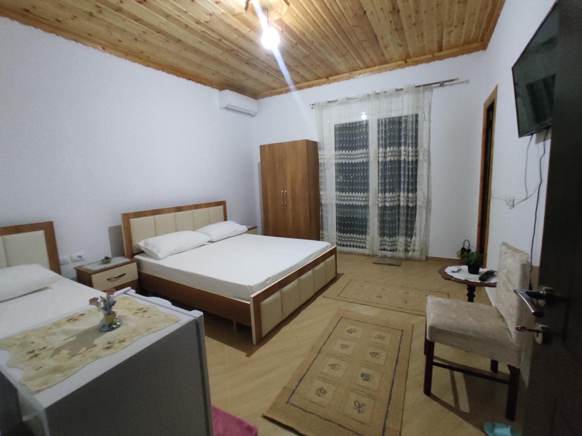 Dino Guest House Gjirokastra Zewnętrze zdjęcie