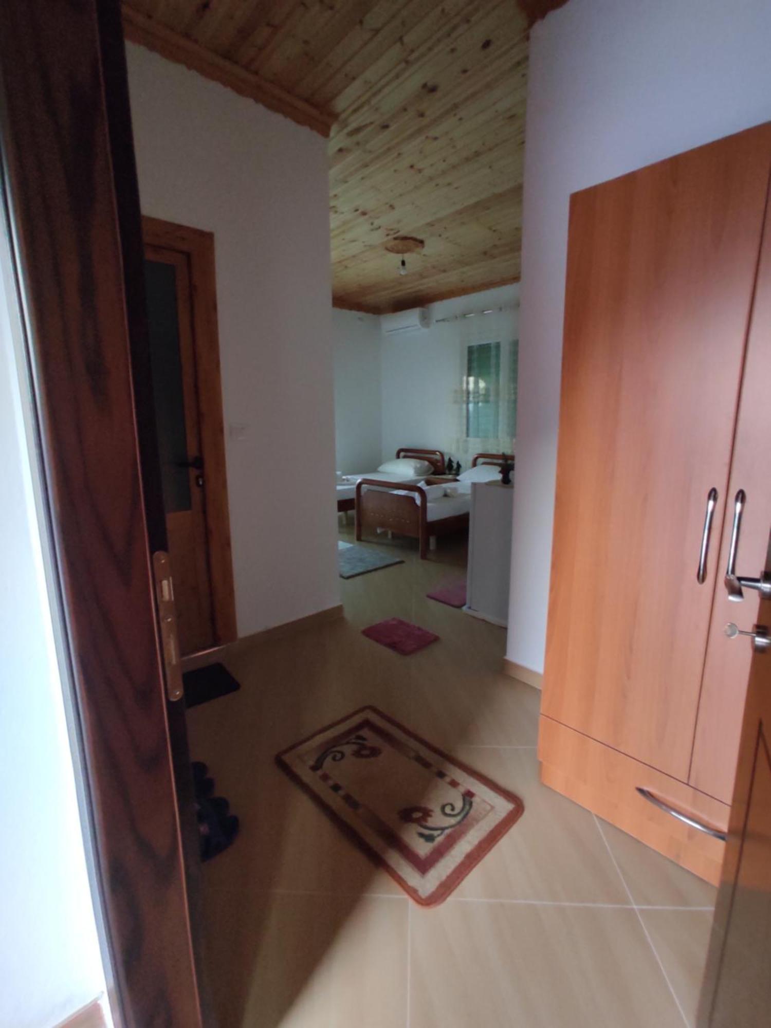 Dino Guest House Gjirokastra Zewnętrze zdjęcie